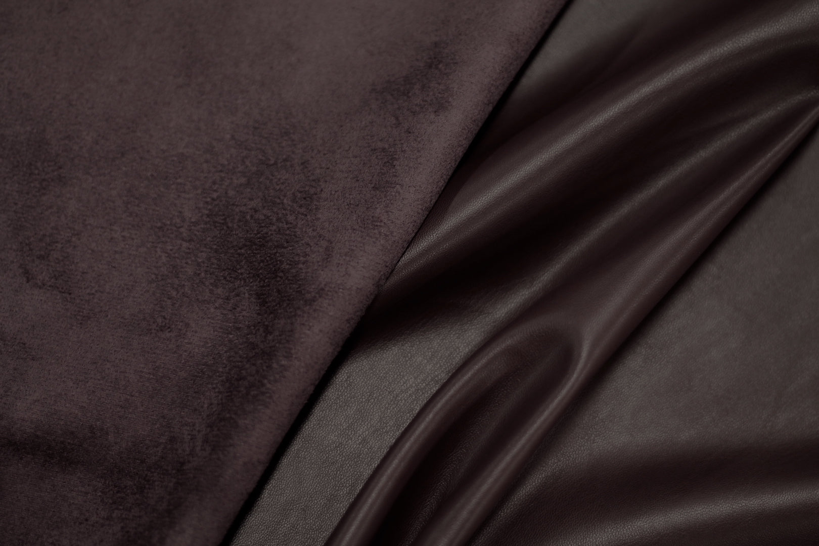 Tissu Faux Cuir envers Suédine Marron Foncé