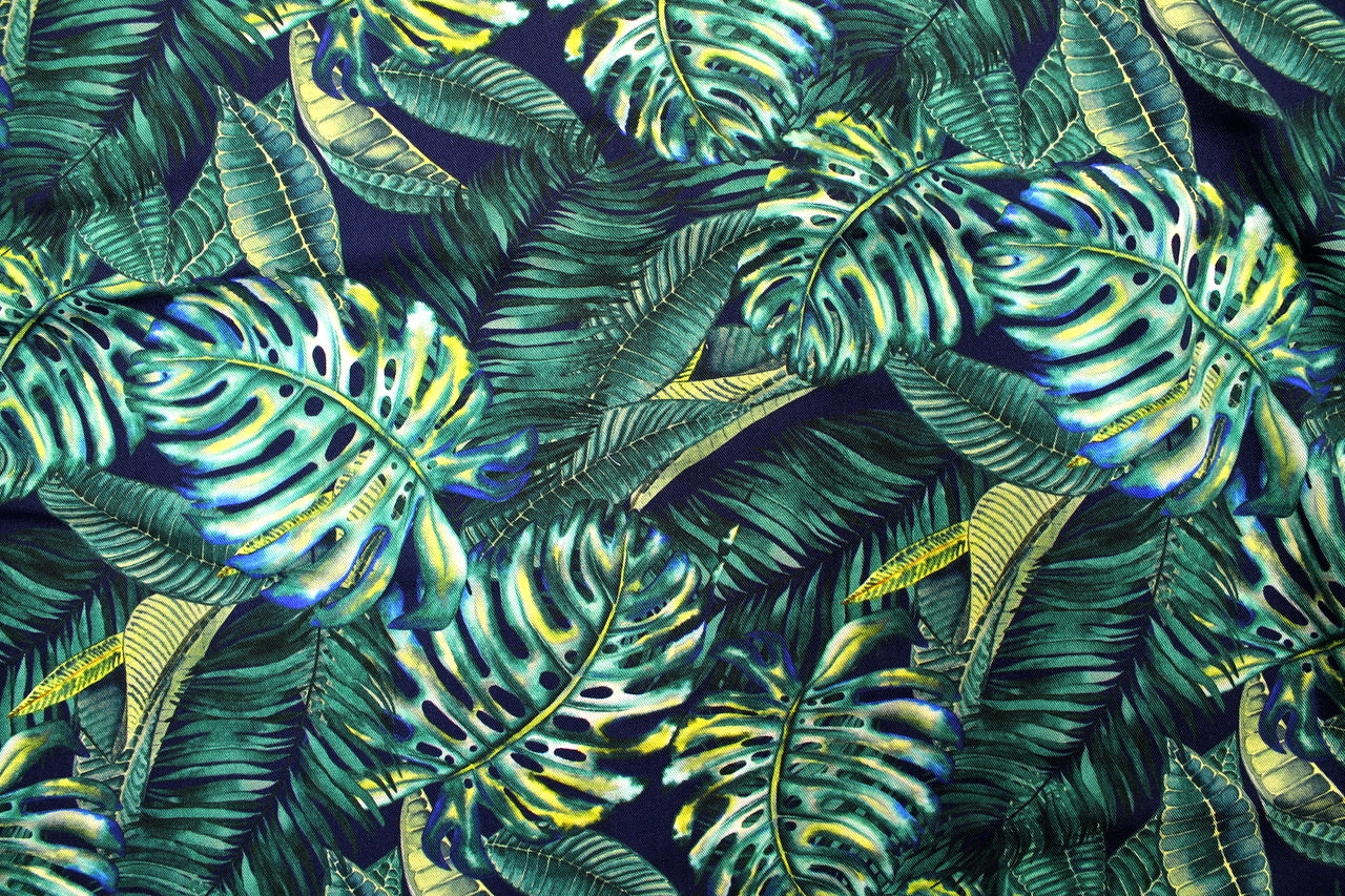 Tissu Gabardine de Viscose Imprimé Fond Marine Palm Vert