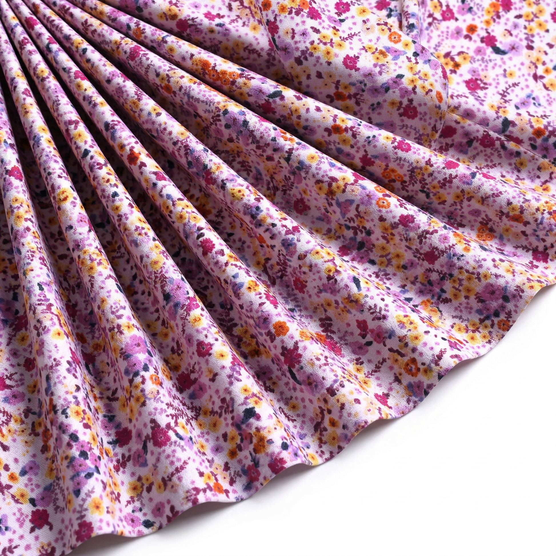 Tissu Gabardine de Viscose Imprimé Petites Fleurs Violet