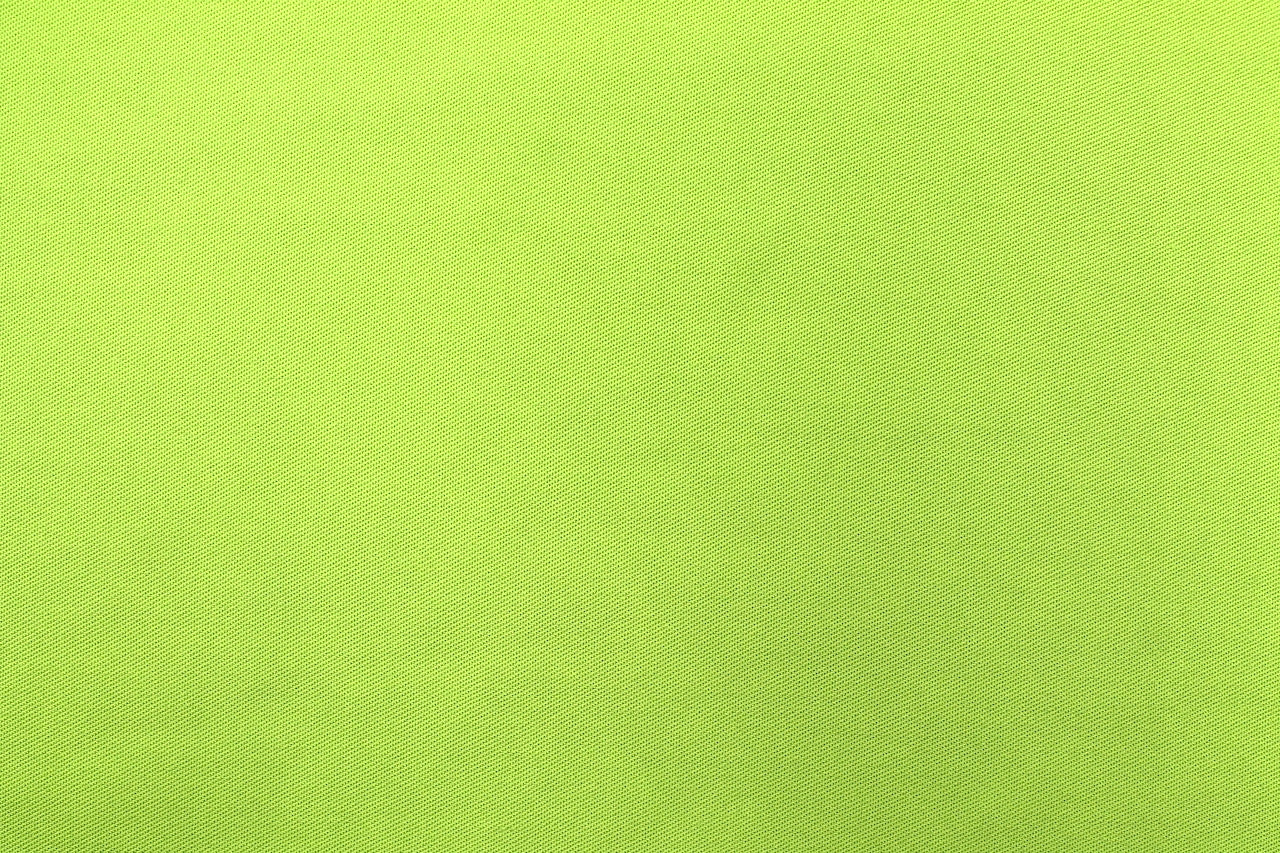 Tissu Gabardine de Viscose Uni Vert Anis