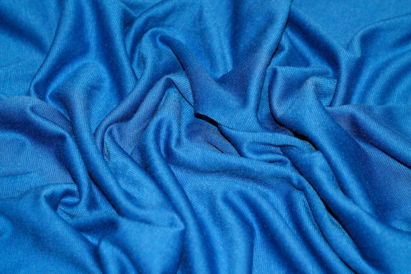 Tissu Maille Milano polyviscose Uni Bleu Roi