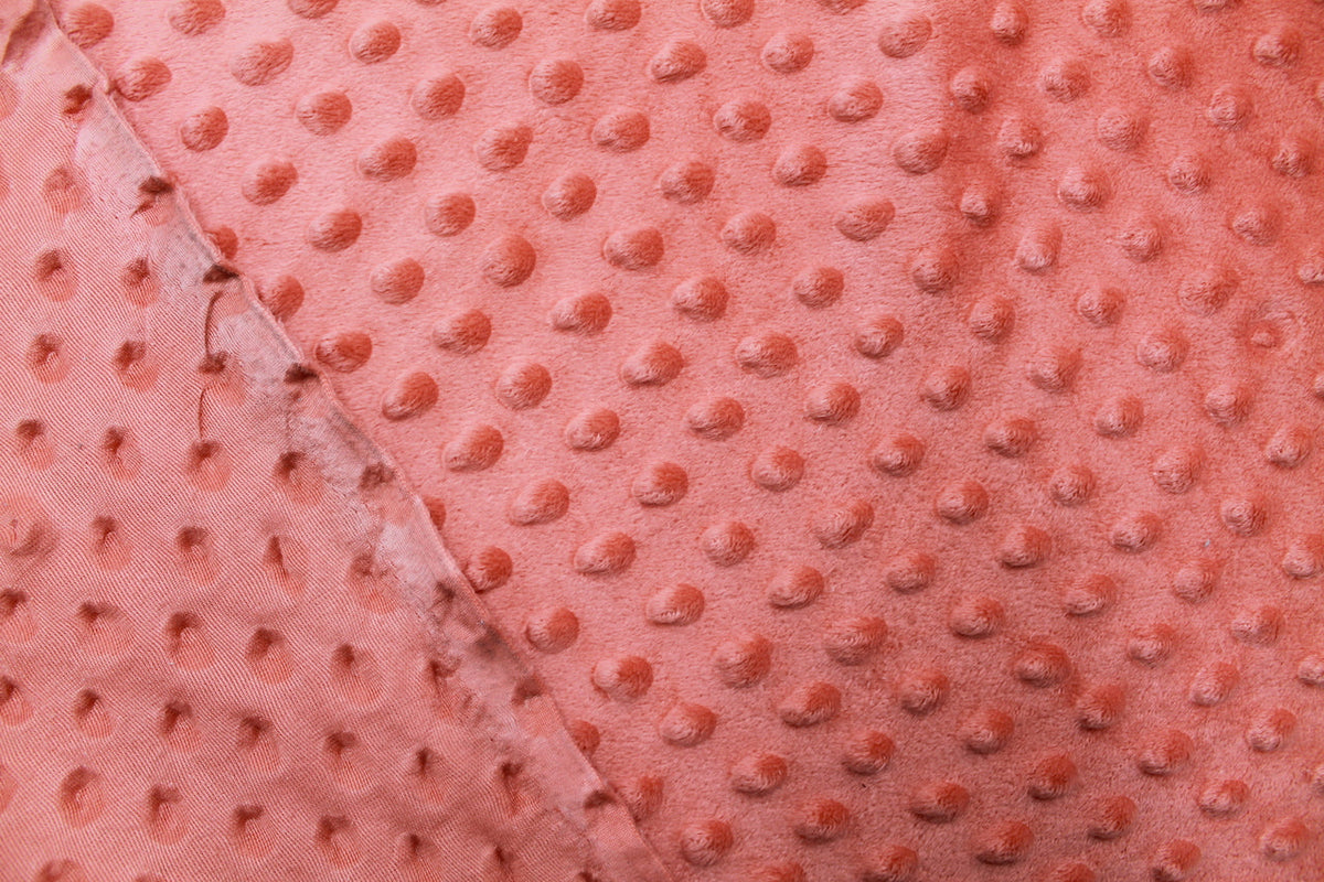 Tissu Minky Polaire relief Pois Corail