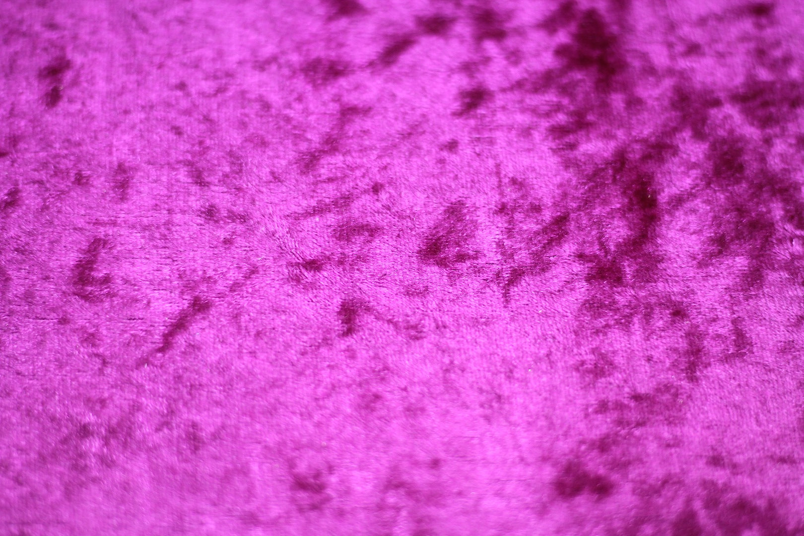 Tissu Panne de Velours Unie Fuchsia