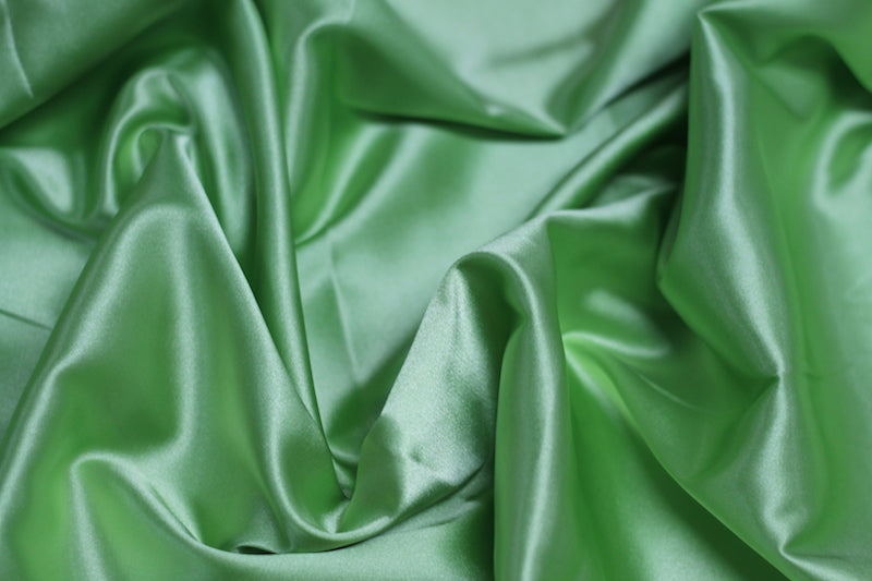 Tissu Satin Extensible Uni Vert Anis