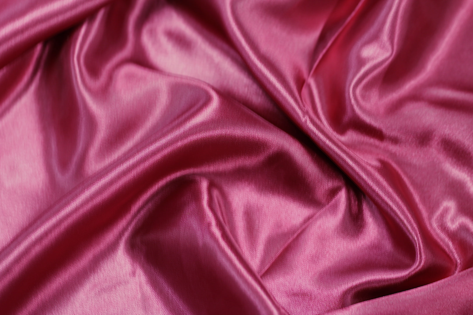 Tissu Satin Polyester Uni Rouge Bordeaux