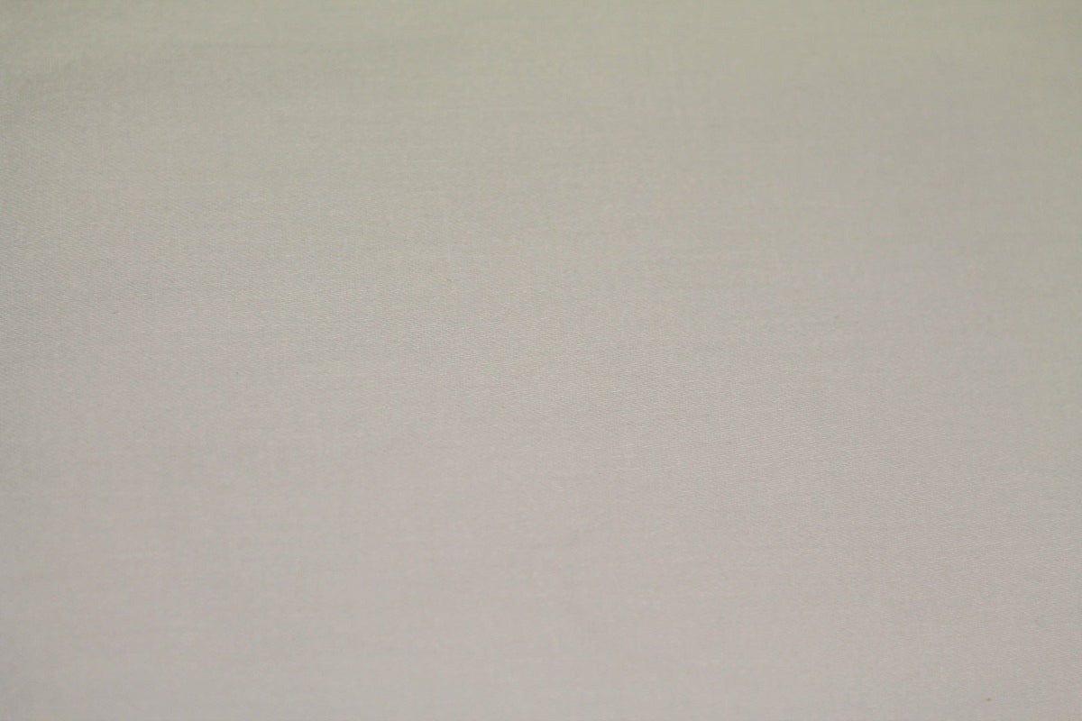 Tissu Satin de Coton extensible Uni Blanc cassé