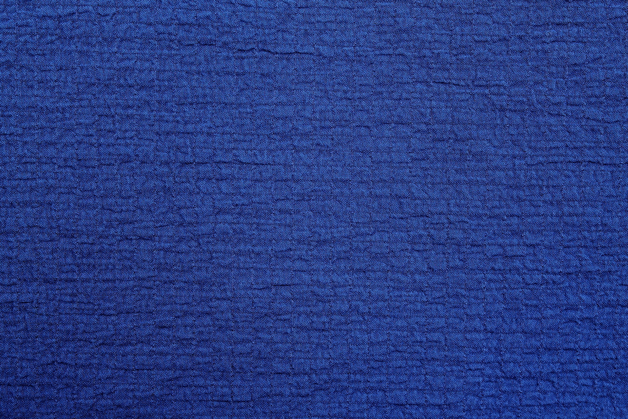 Tissu Viscose Gaufrée Unie Bleu roi